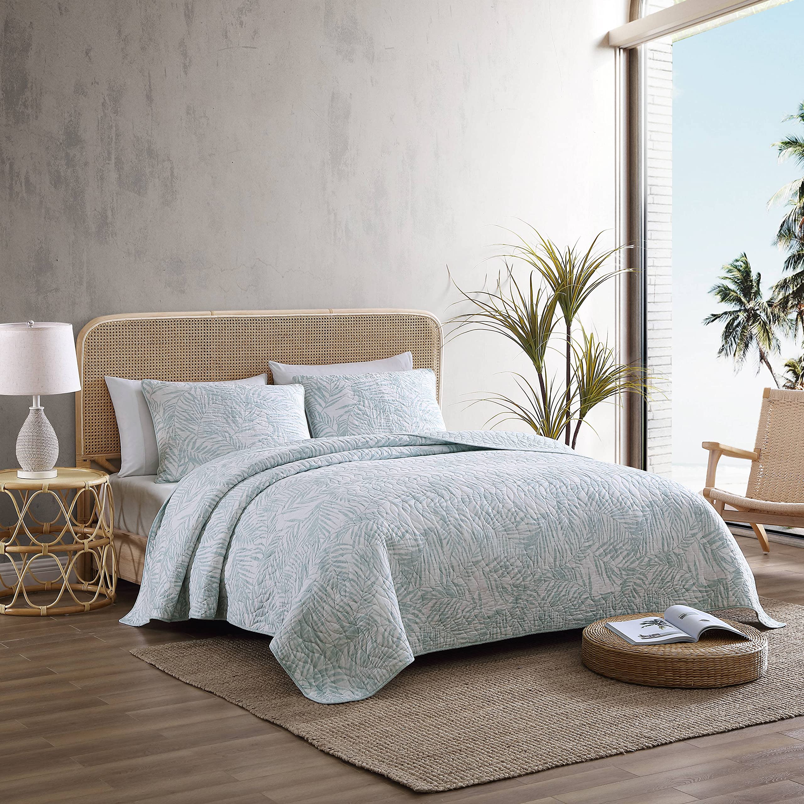 Tommy Bahama - Queen Quilt Set, Reversible Cotton Bedding with Matching Shams, Coastal Super Soft Bedding Set (Palmday Light Gre