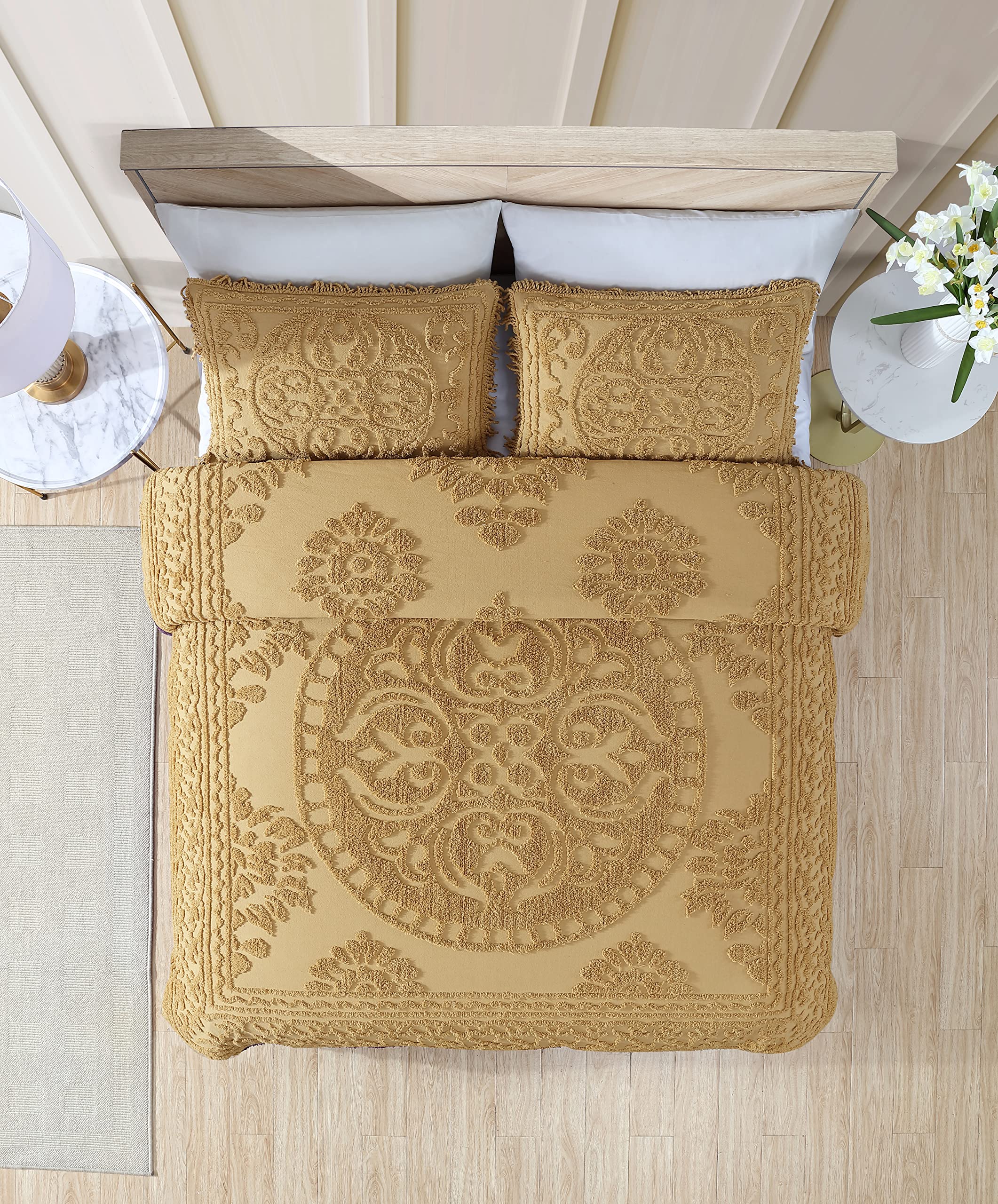 Beatrice Home Fashions Medallion Chenille Bedspread, Full, Gold