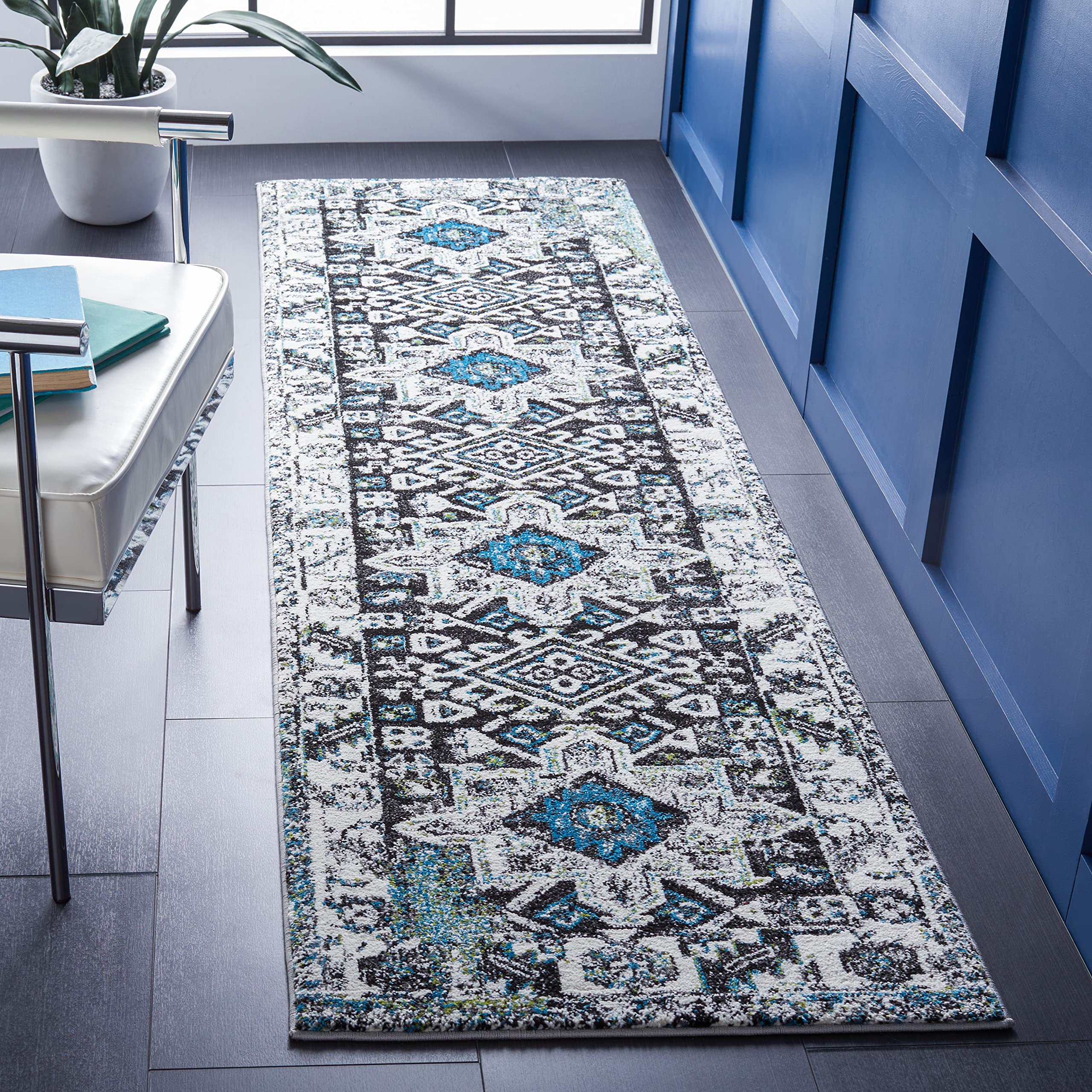 SAFAVIEH Vintage Hamadan Collection Runner Rug - 23 x 6, Dark Grey & Ivory, Traditional Oriental Design, Non-Shedding & Easy C