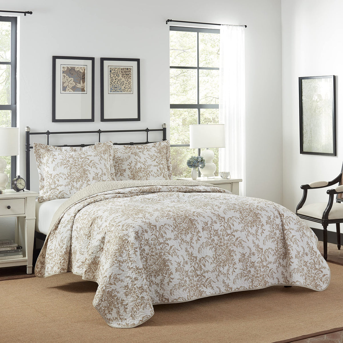 Laura Ashley - Twin Quilt Set, Reversible Cotton Bedding With Matching Sham, Home Decor For All Seasons (Bedford Mocha, Twin)