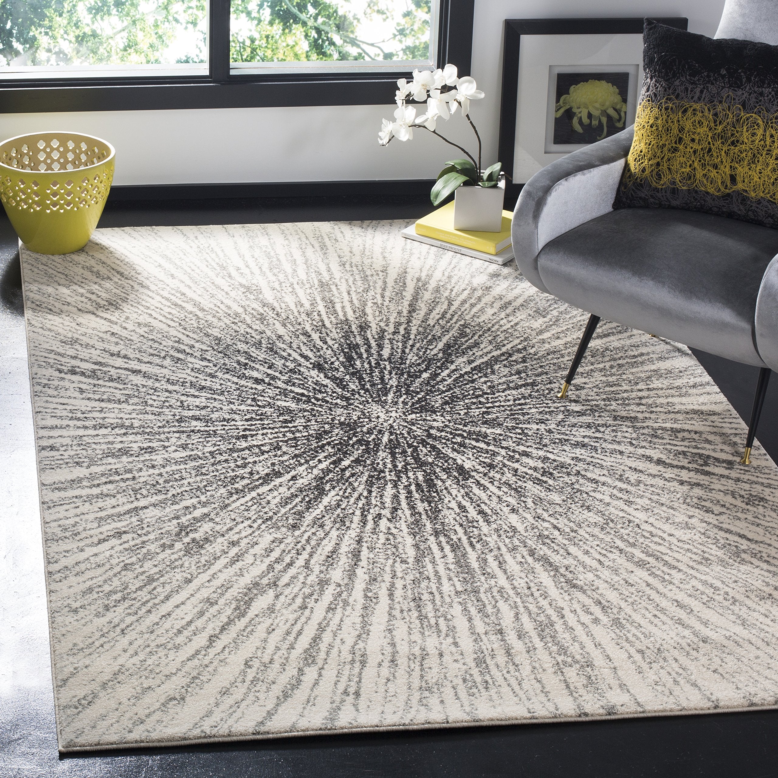 SAFAVIEH Evoke Collection 67 Square Black/Ivory EVK228K Abstract Burst Non-Shedding Living Room Bedroom Dining Home Office Area