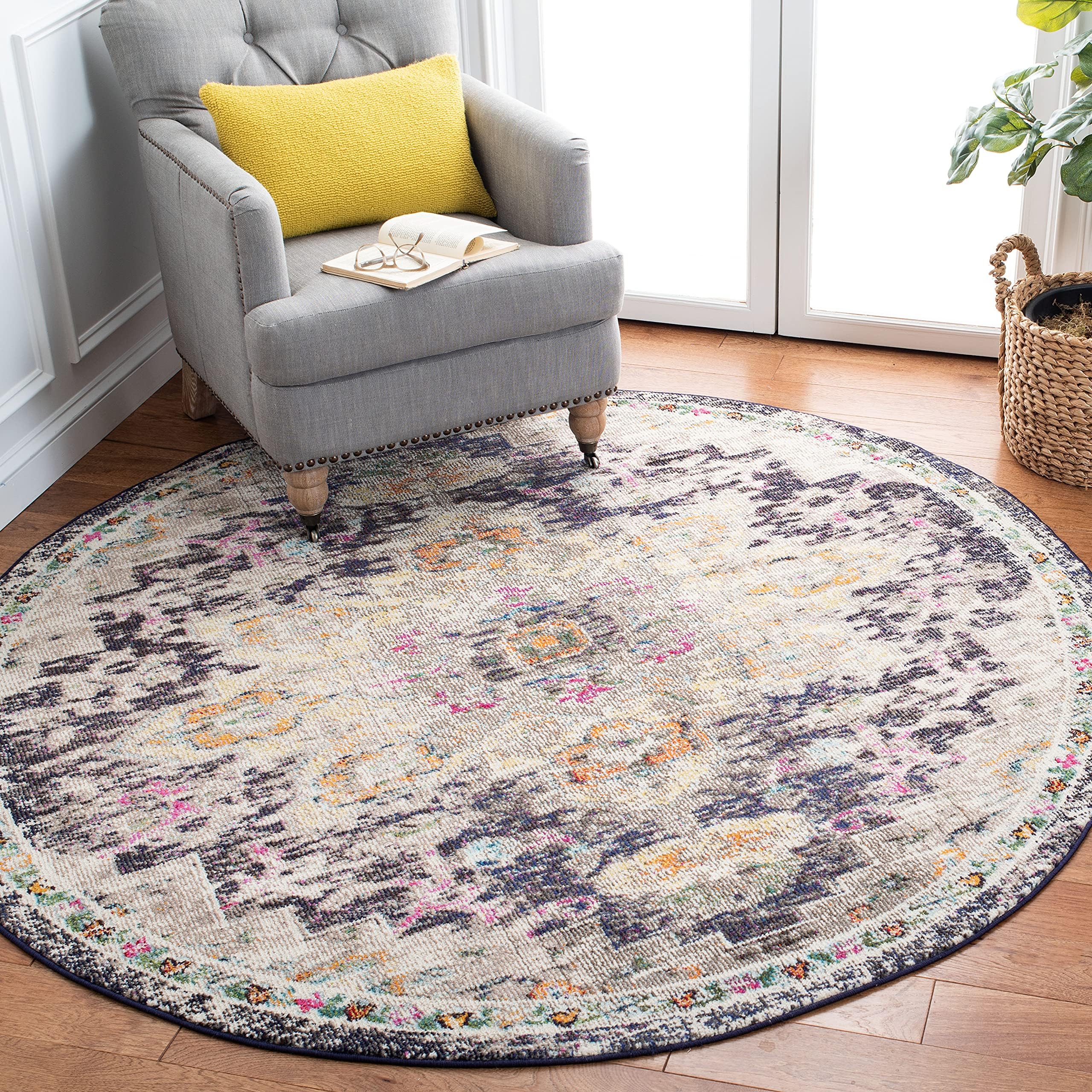 SAFAVIEH Madison Collection Area Rug - 5 Round, Black & Gold, Boho Chic Medallion Distressed Design, Non-Shedding & Easy Care, 