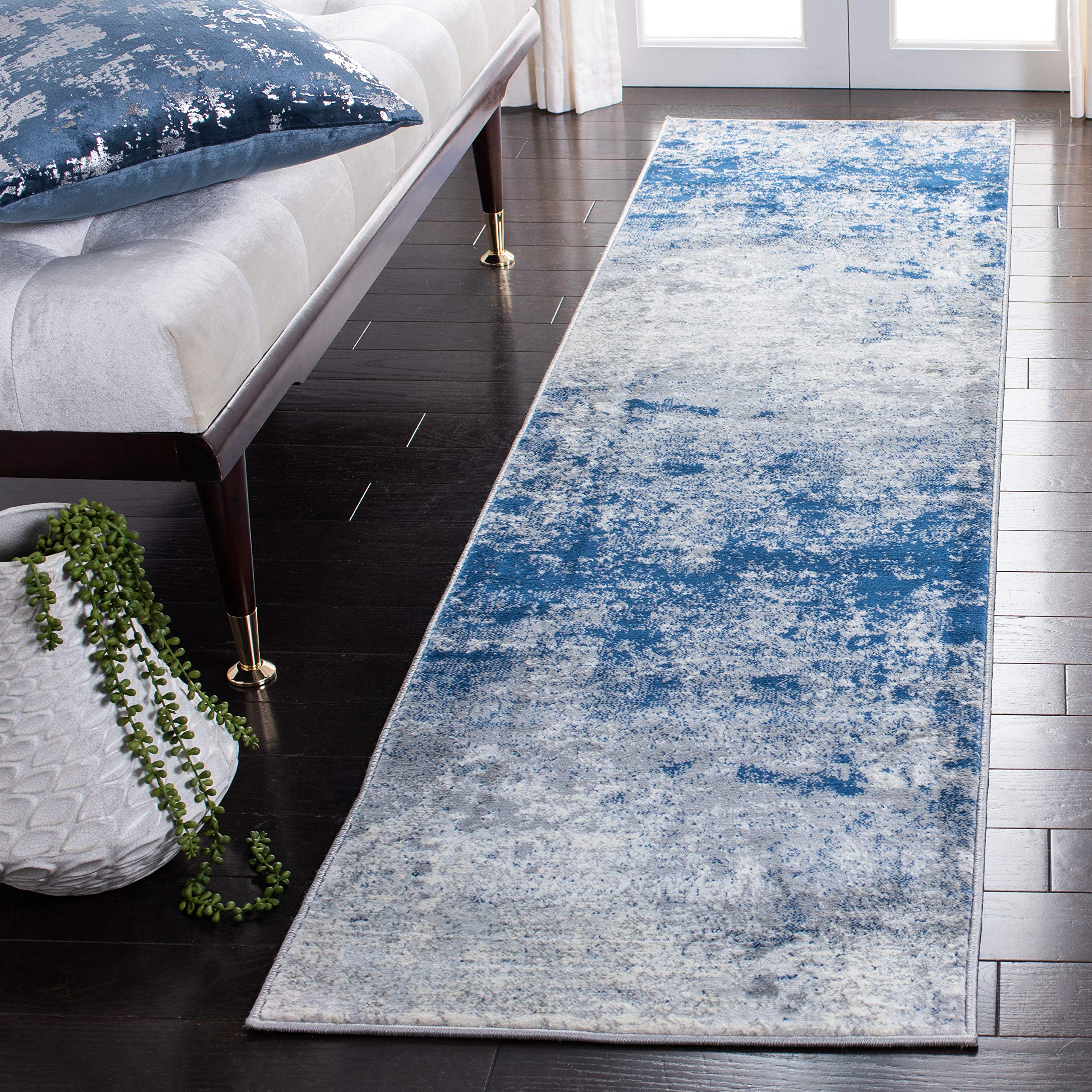 SAFAVIEH Brentwood Collection Runner Rug - 2 x 10, Grey & Navy, Modern Abstract Design, Non-Shedding & Easy Care, Ideal for Hi