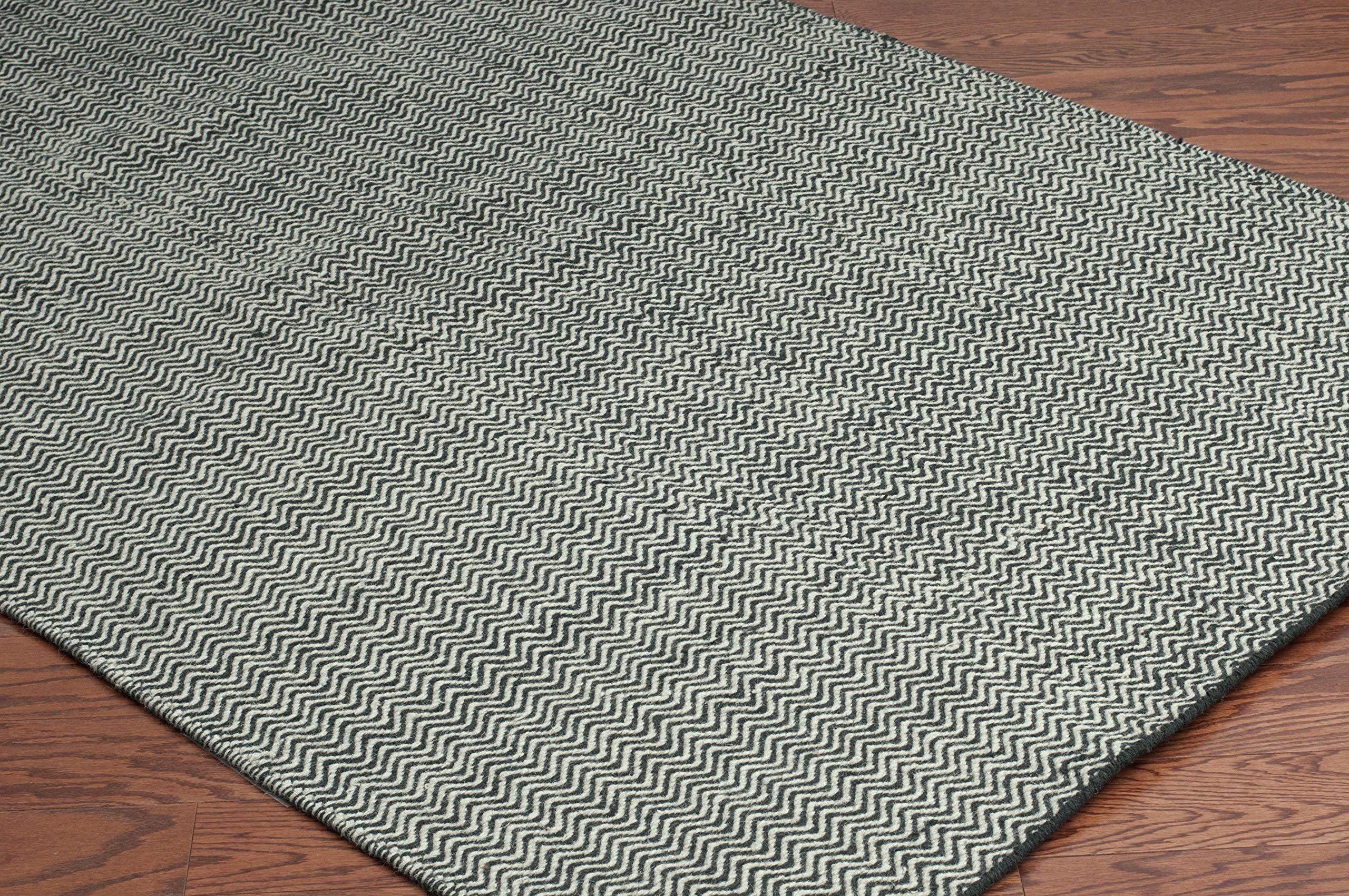 Rizzy Home | Tw2966 | Twist Collection | Wool Area Rug | 3' X 5' | Black/Off White Chevron