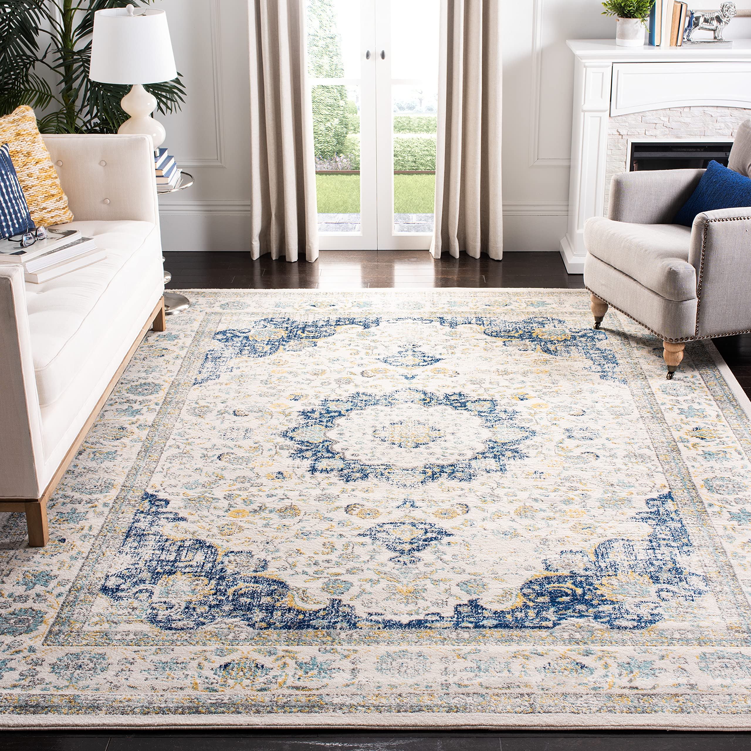 SAFAVIEH Evoke Collection Accent Rug - 4 x 6, Ivory & Blue, Shabby Chic Oriental Medallion Design, Non-Shedding & Easy Care, I