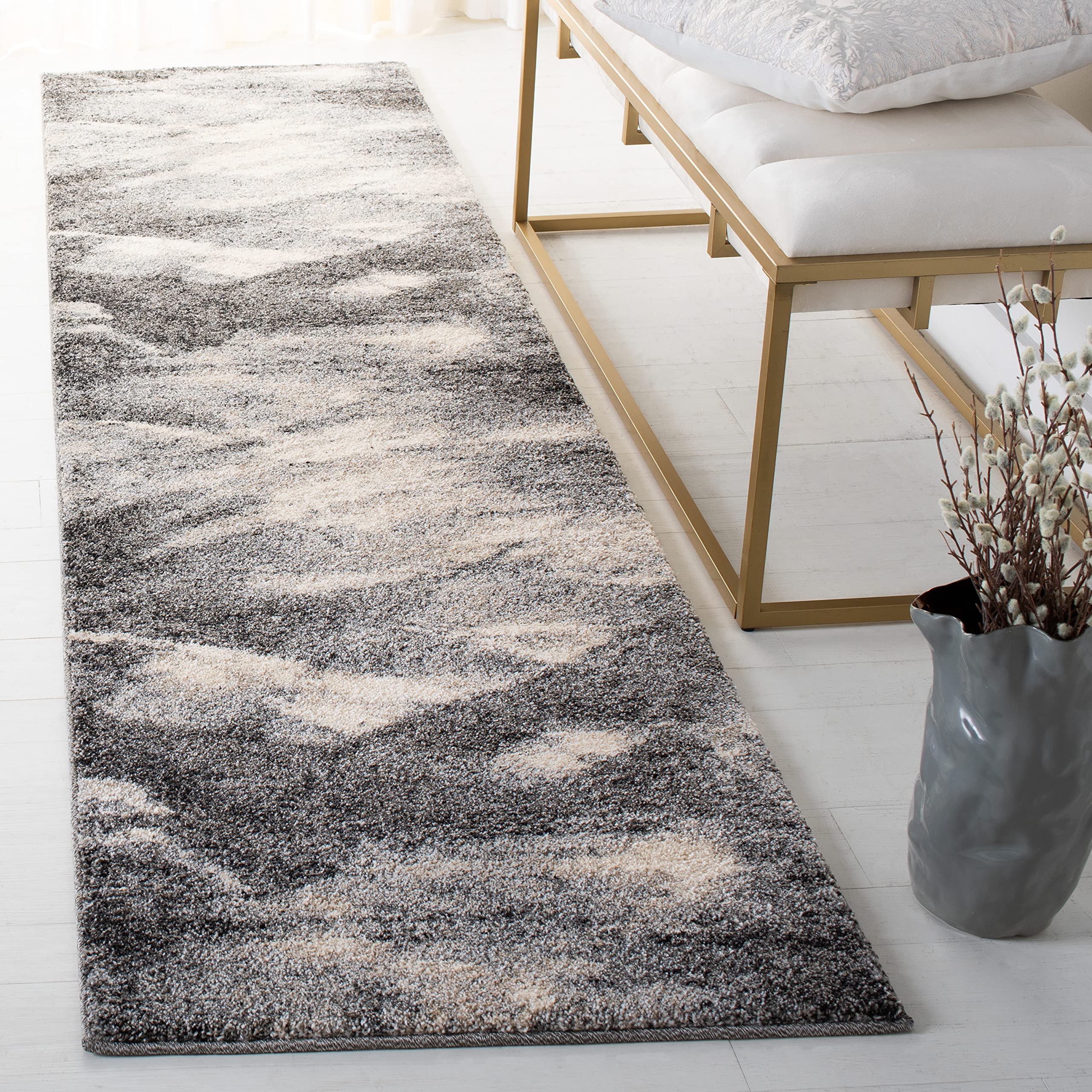 SAFAVIEH Retro Collection Runner Rug - 23 x 8, Grey & Ivory, Modern Abstract Design, Non-Shedding & Easy Care, Ideal for High 