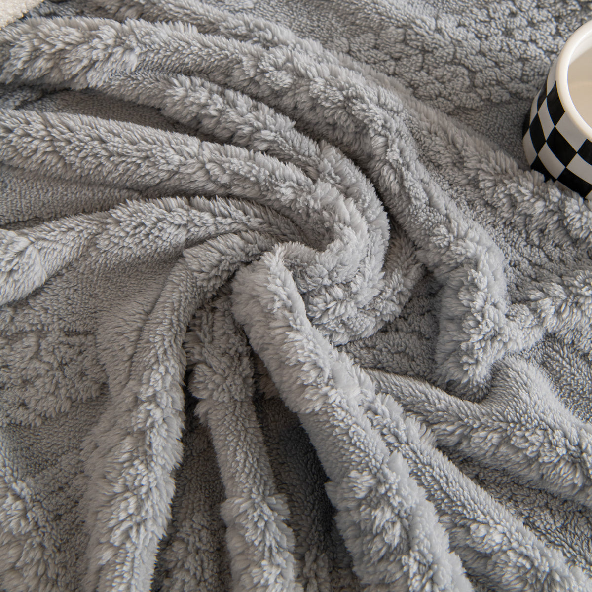 Soft Plush Fleece Throw Blanket for Couch Solid Cute Warm Couch Cover Blanket for Winter