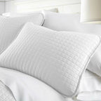 Twin/Twin XL Lightweight White Ultra Soft 2-Piece Microfiber Quilt Set