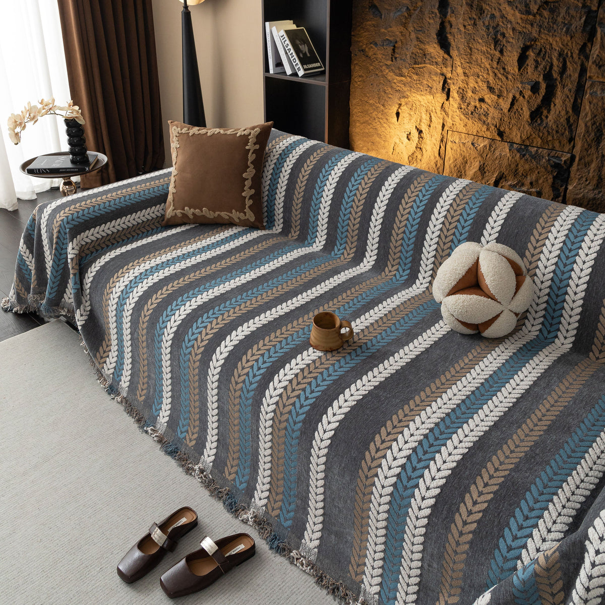 Cozy Decorative Throw Blanket for Couches, Boho Plush Woven Sofa Cover with Stripes