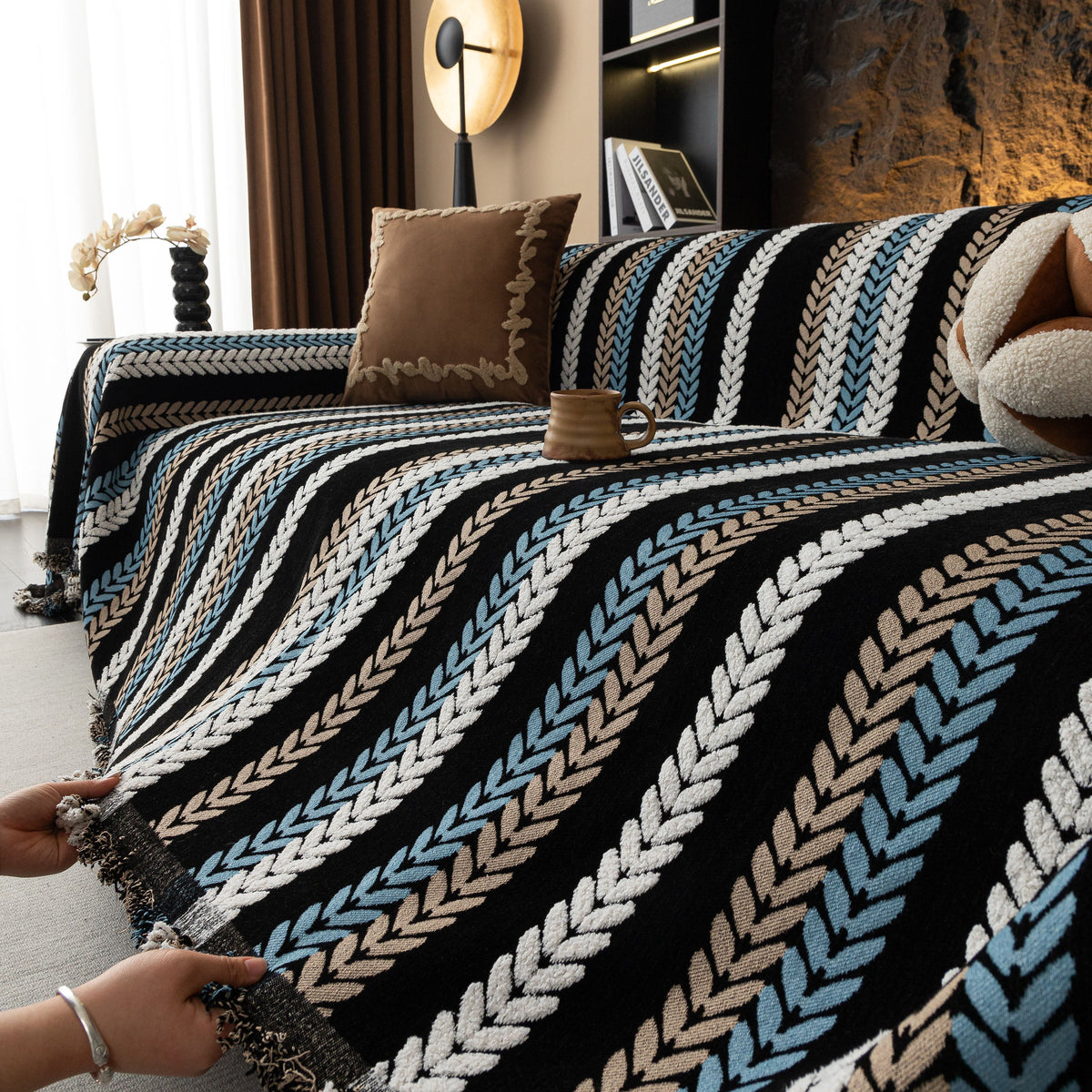 Cozy Decorative Throw Blanket for Couches, Boho Plush Woven Sofa Cover with Stripes