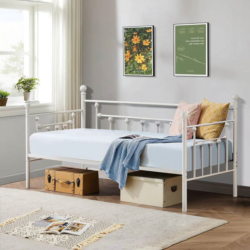 Twin size Farmhouse Daybed Frame in White Metal Finish