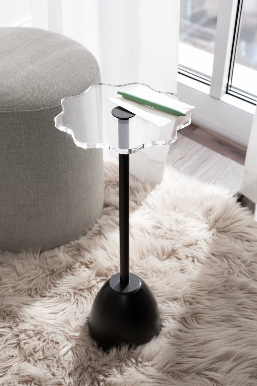 Acari Scalloped Drink Table