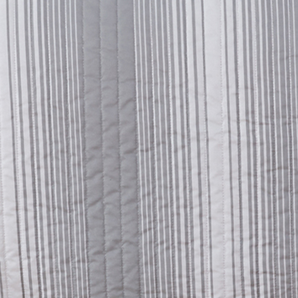 Everette Collection Ombre Striped Quilt Set