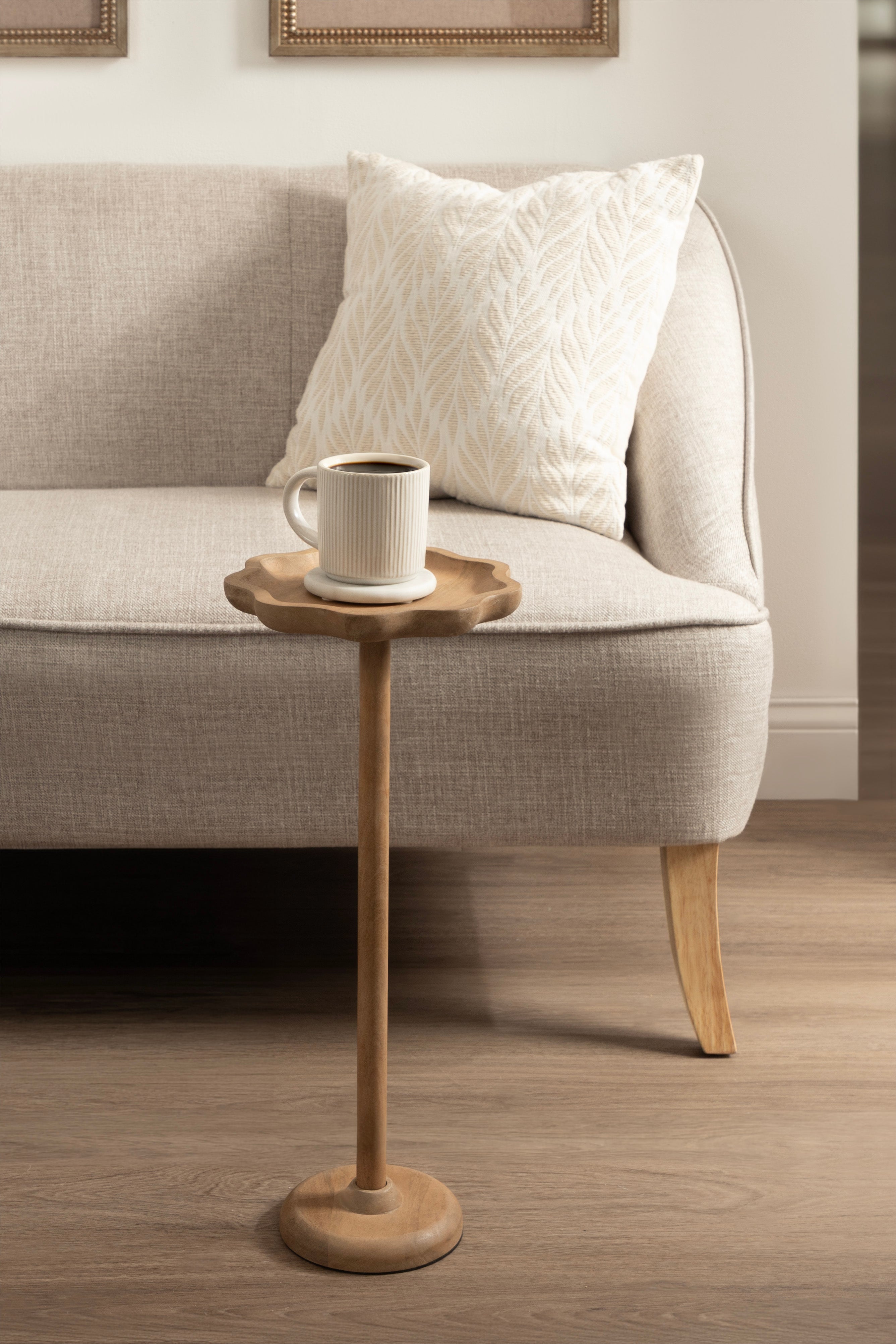 Alezar Scallop Wood Drink Table